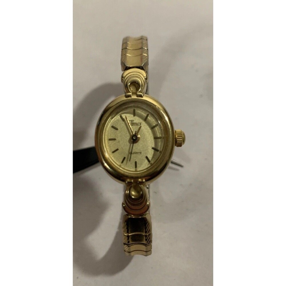 Vintage Timex Petite Womens Watch Gold Tone Stretch Band Quartz T B7